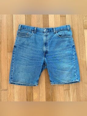 Vintage 80s Levi’s 505 Jorts Made In USA 9” Distressed 40 Denim Shorts Mens